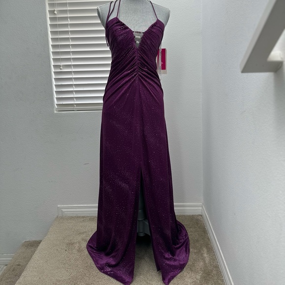 BRANDNEW WITH TAG - Picture 1 of 12